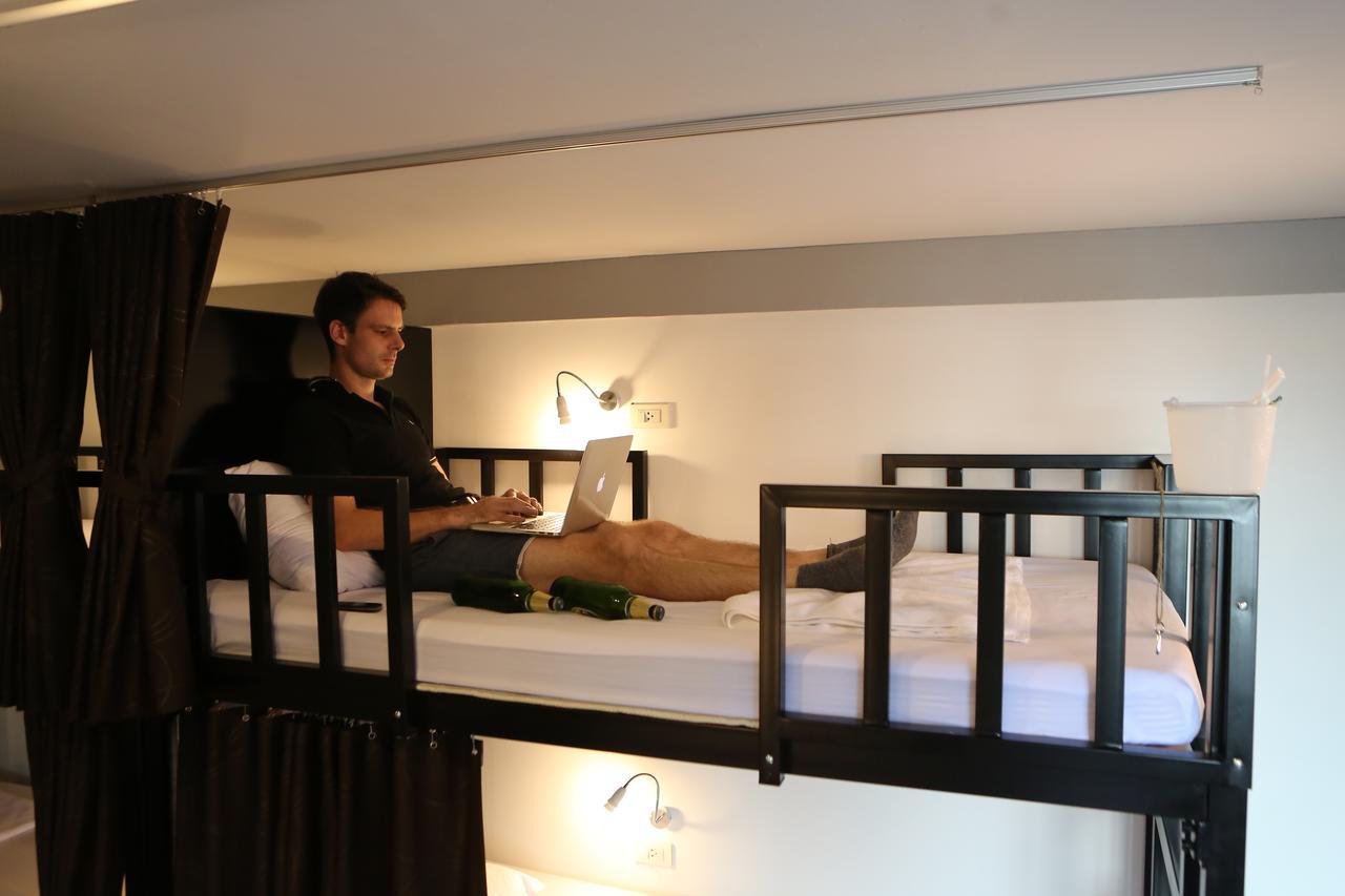 Balcony Party Hostel - 18-40 (Adults Only) Ao Nang Екстериор снимка